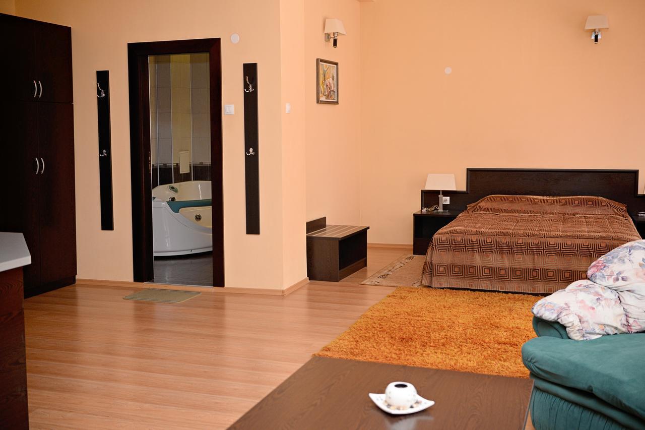 Family Art-Hotel Zora Vratsa Dış mekan fotoğraf
