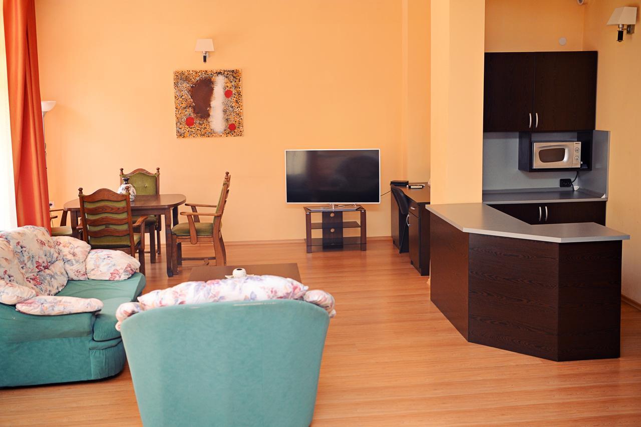 Family Art-Hotel Zora Vratsa Dış mekan fotoğraf