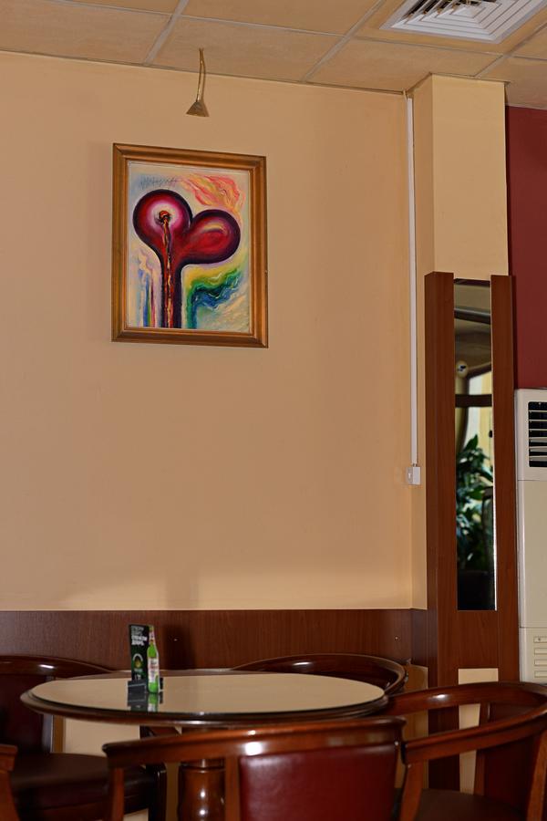 Family Art-Hotel Zora Vratsa Dış mekan fotoğraf